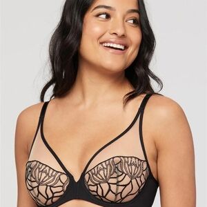 Elegant Black Lace Underwire Bra